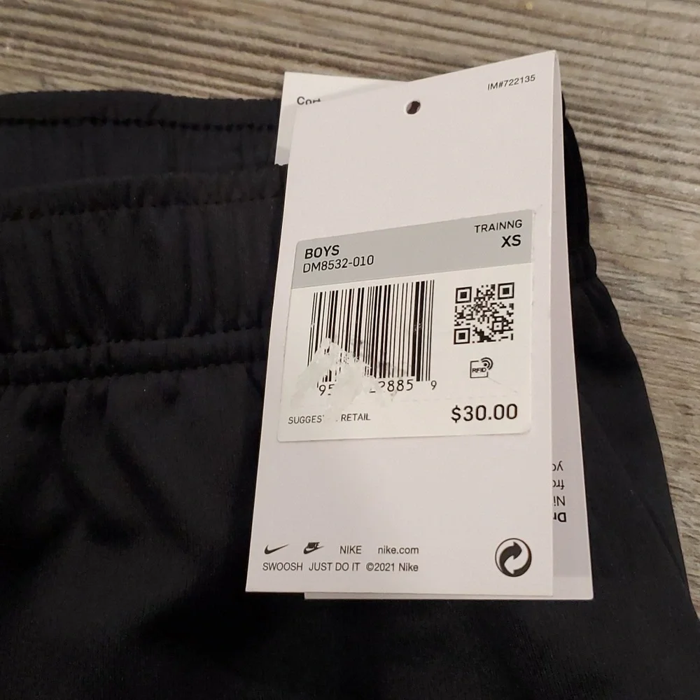 Nike Glow in the Dark Shorts & T-Shirt Matching Set Size 7/XS